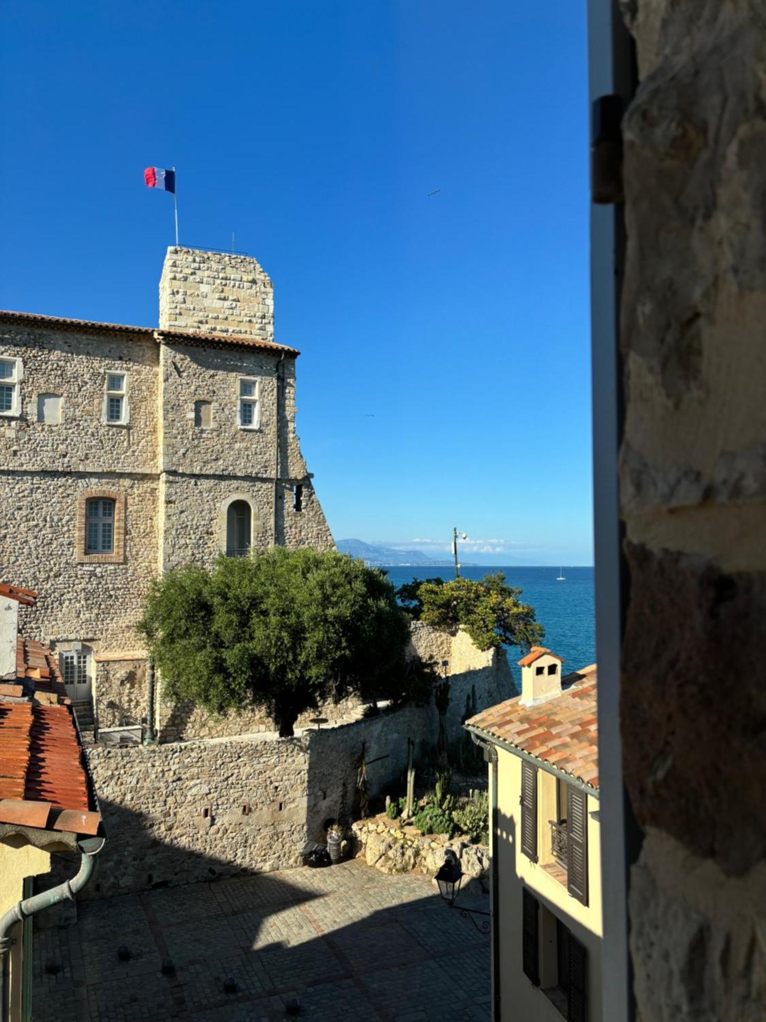 La Pablita, Vieil Antibes, Remparts Apartment Luaran gambar
